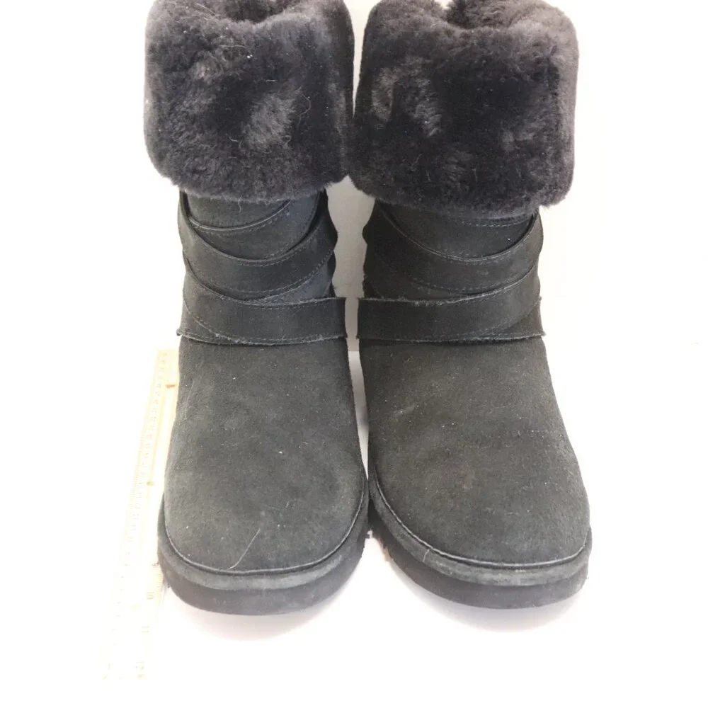Lamo Women's Black Sheepskin Shearing Furr Winter Boot's No‎ Size Marker
